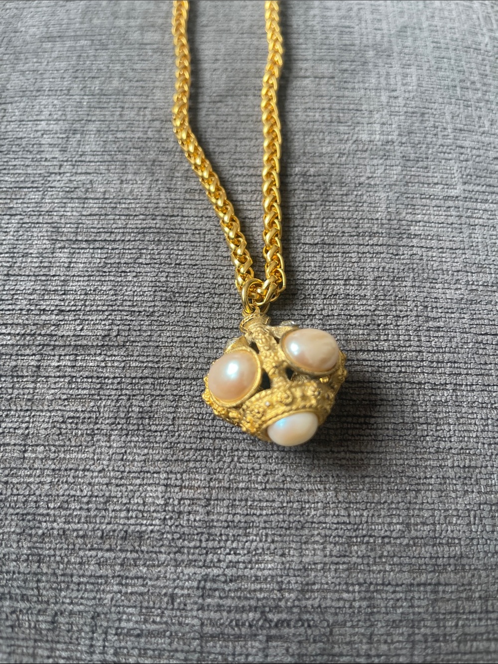 Necklace on Chain - Picture 2 of 7